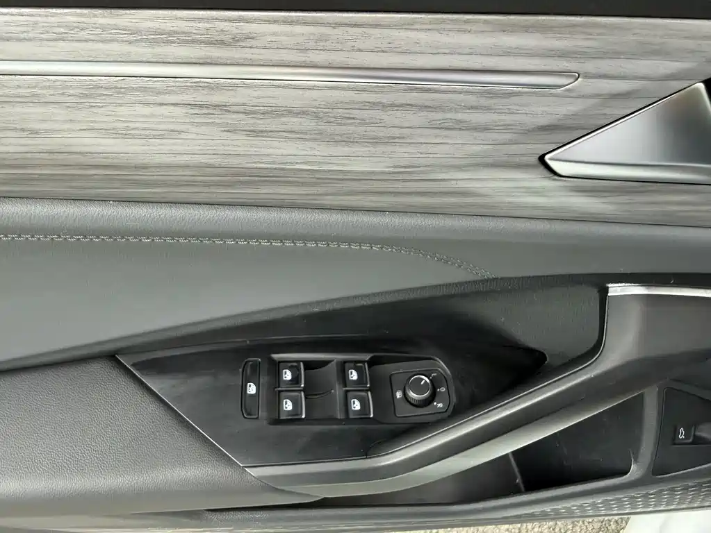 Sagitar 2023 280TSI DSG Super Edition купить на сайте DeffCars