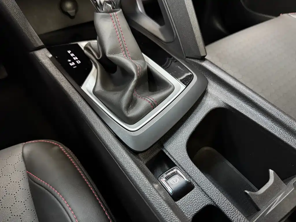 Volando 2020 light hybrid Redline 530T automatic indulgence version (5+2 models) купить на сайте DeffCars