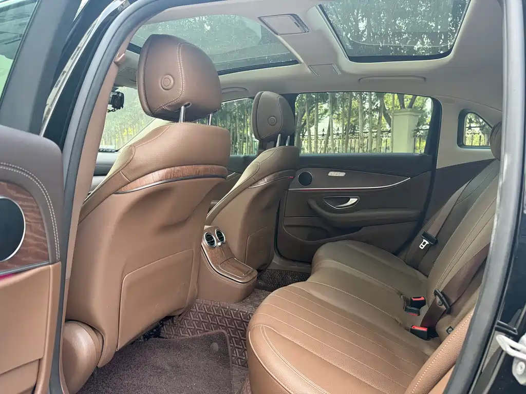 Mercedes-Benz E-Class 2023 E 300 L Fashion купить на сайте DeffCars