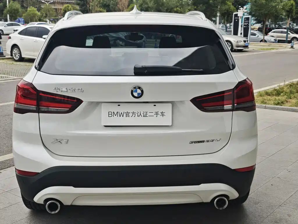 BMW X1 2022 sDrive25Li Leading Model купить на сайте DeffCars