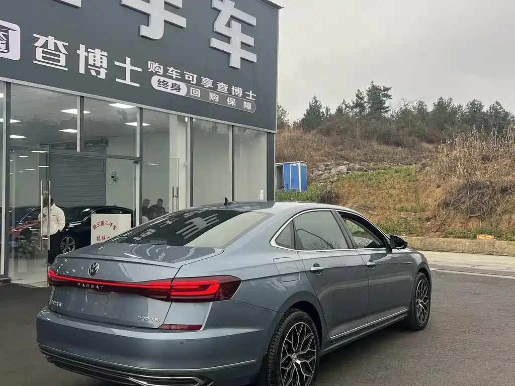 Passat 2022 330TSI Deluxe Edition купить на сайте DeffCars