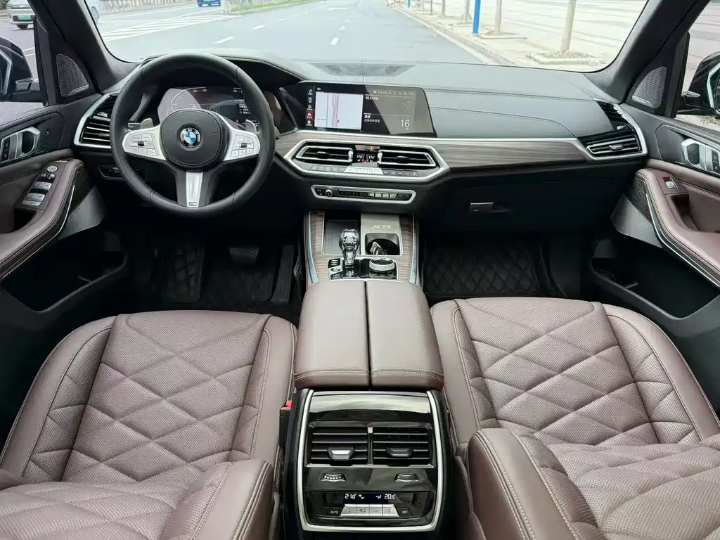 BMW X5 2022 xDrive 40Li M Sports Package купить на сайте DeffCars