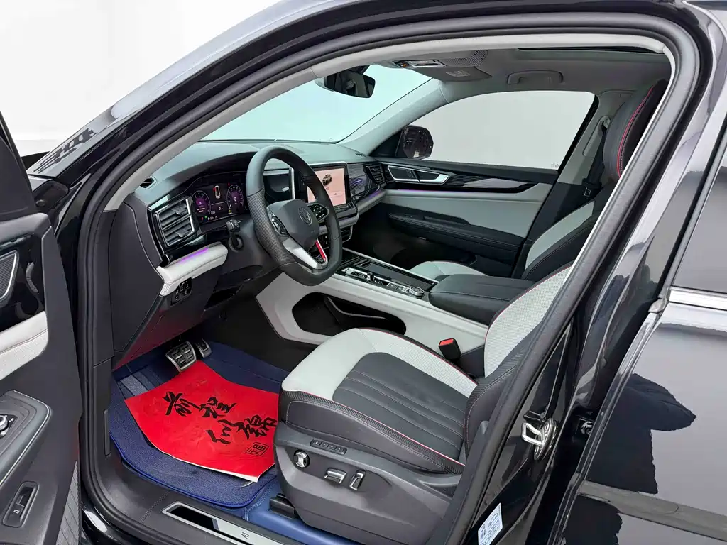 Touron 2024 Touron X 380TSI four-wheel drive luxury version купить на сайте DeffCars