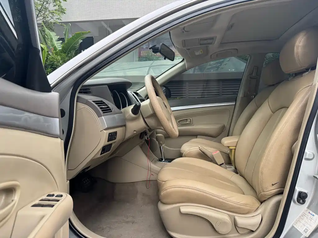 Sylphy 2019 Classic 1.6XE+ CVT Intelligent Connected Leading Edition купить на сайте DeffCars