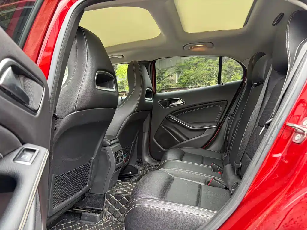 Mercedes-Benz GLA 2017 GLA 200 Dynamic купить на сайте DeffCars