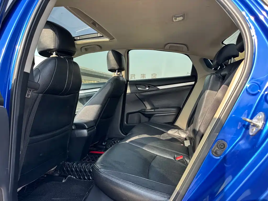 Civic 2016 220TURBO CVT Deluxe Edition купить на сайте DeffCars