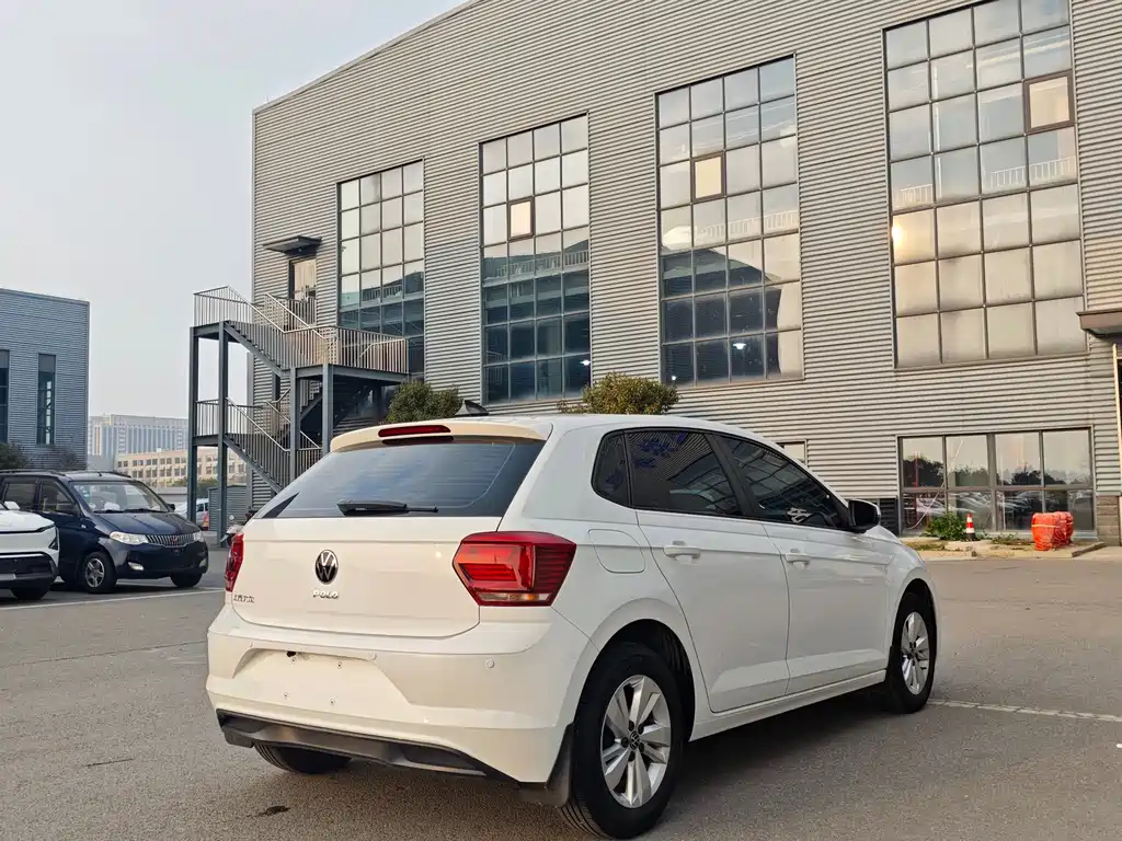 Polo 2023 facelift Plus 1.5L automatic indulgence version купить на сайте DeffCars