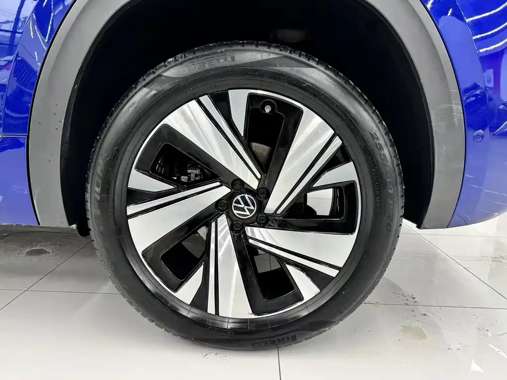 Touron 2021 Touron X 380TSI four-wheel drive luxury version купить на сайте DeffCars