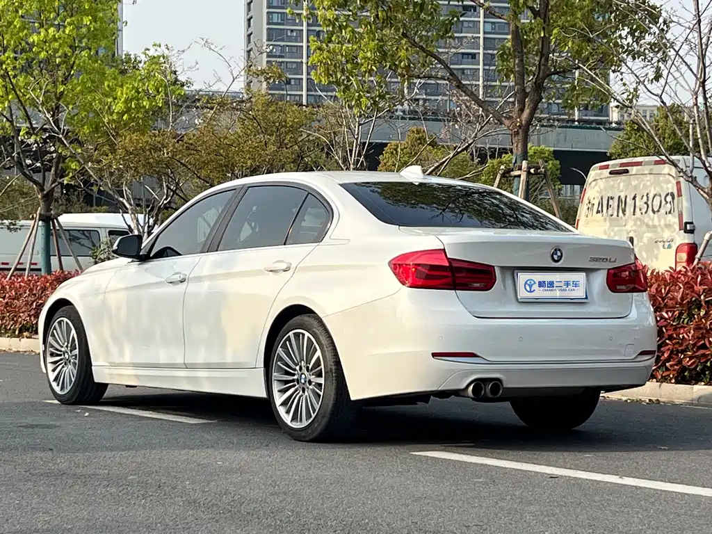 BMW 3 Series 2019 320Li Fashion Model купить на сайте DeffCars