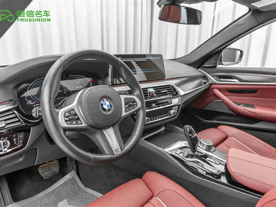 BMW 5 Series New Energy 2021 535Le Pioneer Edition M Sports Package купить на сайте DeffCars