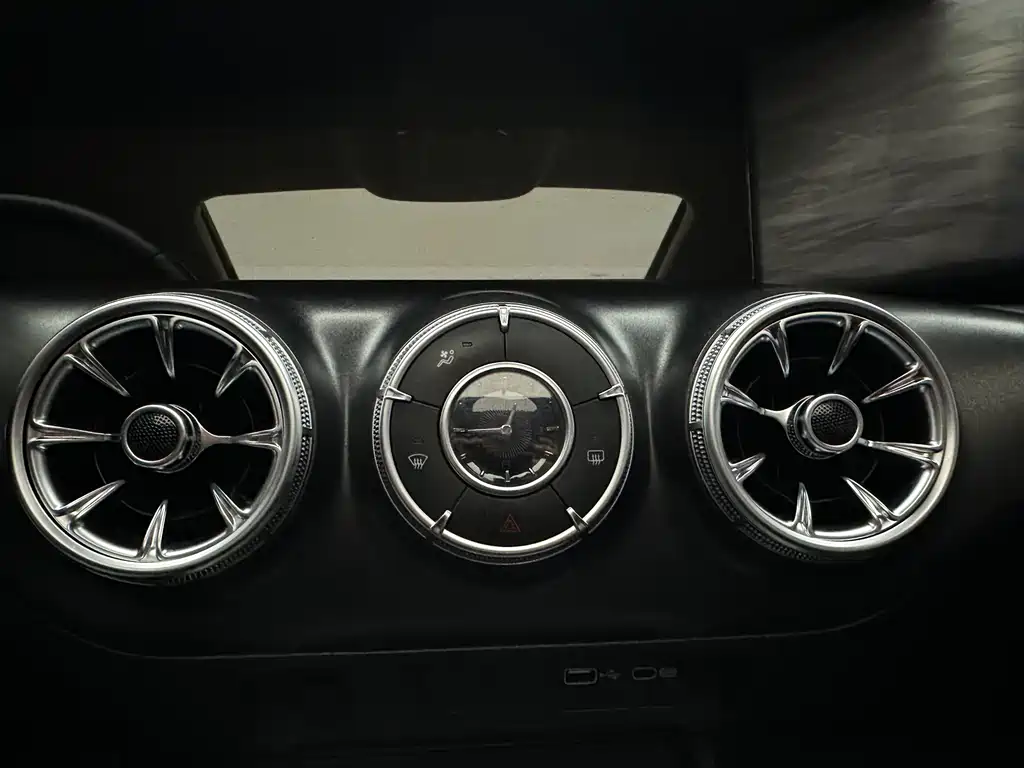 Tank 300 2021 Off-Road Version 2.0T Conqueror купить на сайте DeffCars