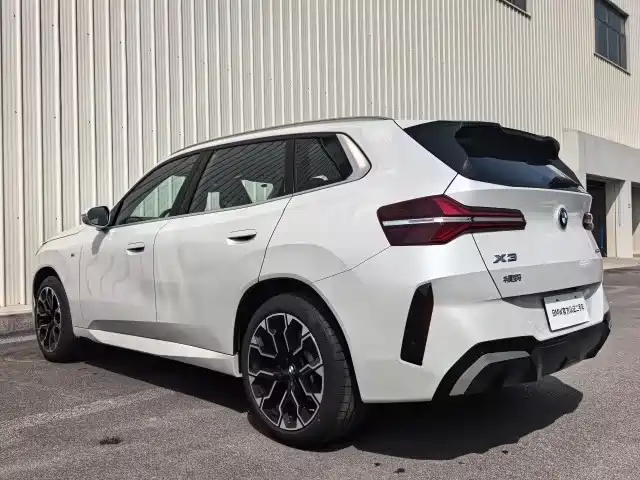 BMW X3 2025 xDrive30L Leading M Sports Package купить на сайте DeffCars