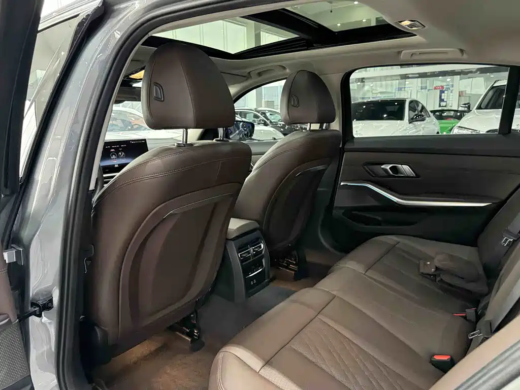 BMW 3 Series 2023 325Li M Sports Package купить на сайте DeffCars
