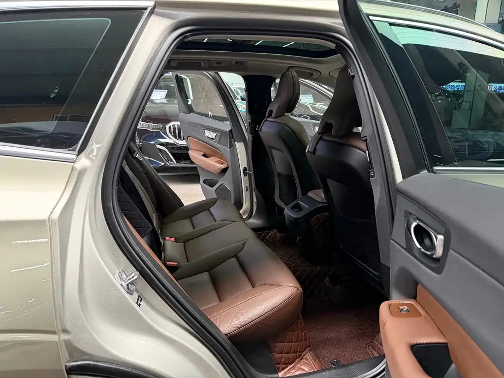 Volvo XC60 2020 T5 four-wheel drive Zhiyi Luxury Edition купить на сайте DeffCars