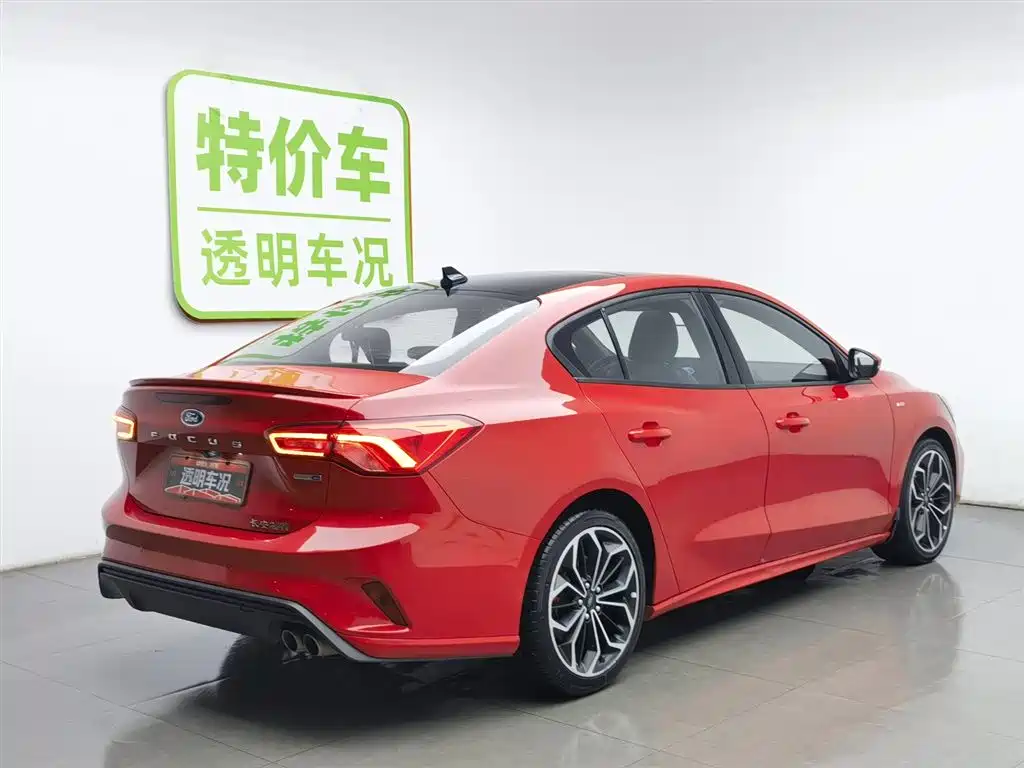 Focus 2020 Sedan EcoBoost 180 Automatic ST Line купить на сайте DeffCars