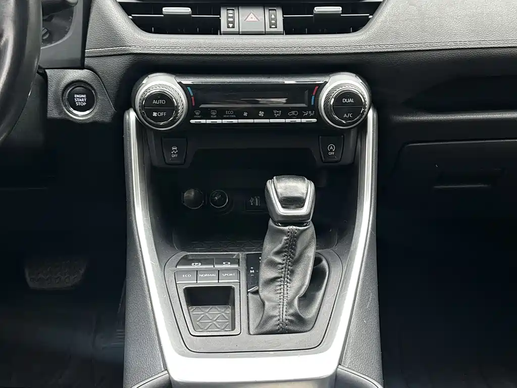 Weilanda 2022 2.0L CVT two-wheel drive technology version купить на сайте DeffCars