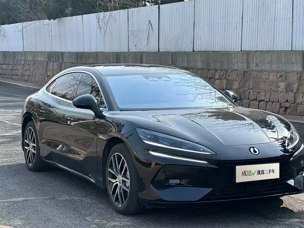 Denza Z9 2024 1100km four-wheel drive Ultra version купить на сайте DeffCars