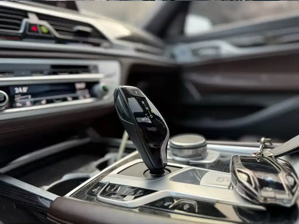 BMW 7 Series 2021 740Li Leading M Sports Package купить на сайте DeffCars