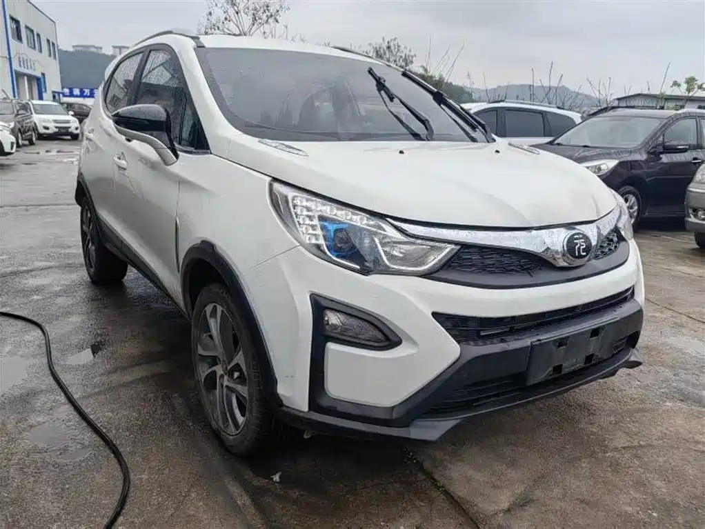 Yuan 2016 1.5L manual luxury model купить на сайте DeffCars