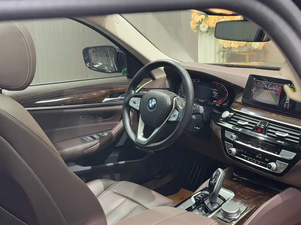 BMW 5 Series 2020 525Li Luxury Package купить на сайте DeffCars