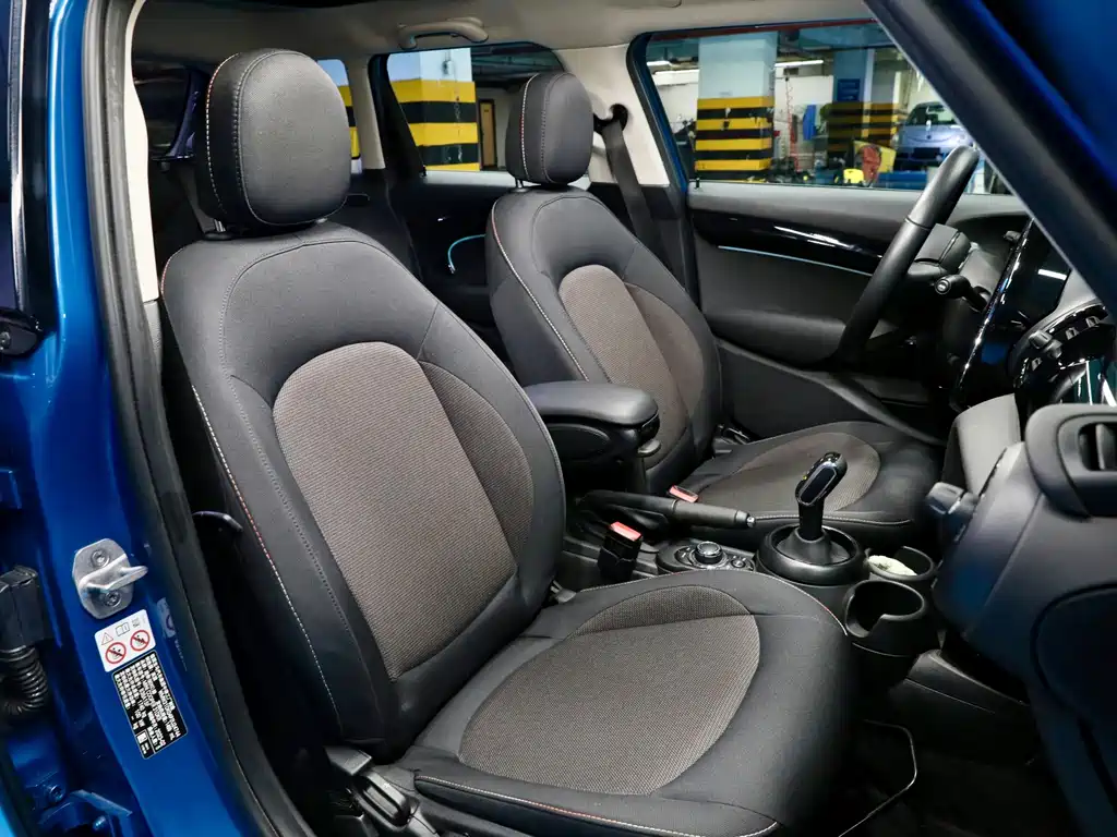MINI 2023 1.5T COOPER Artist Five-Door Edition купить на сайте DeffCars