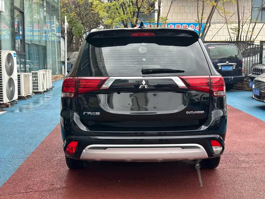 Outlander 2021 facelift 2.0L 2WD Enjoy Edition 7 seats купить на сайте DeffCars