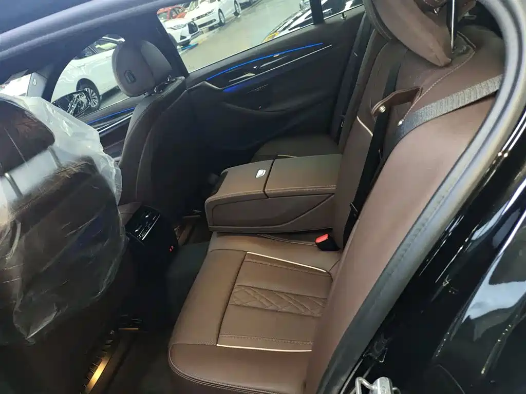 BMW 5 Series 2021 525Li M Sports Package купить на сайте DeffCars