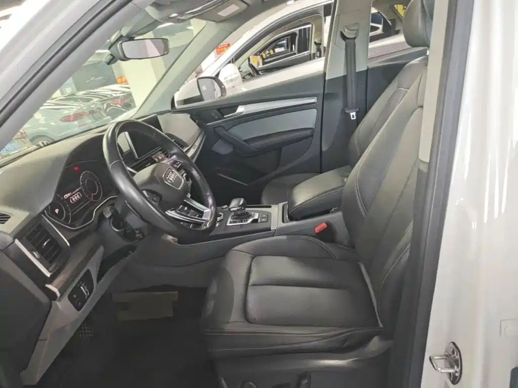 Audi Q5L 2018 45 TFSI Exclusive Fashion Model National VI купить на сайте DeffCars
