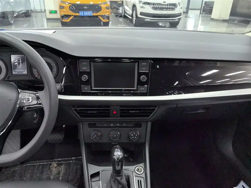 Lavida 2018 1.5L automatic comfort version National V купить на сайте DeffCars