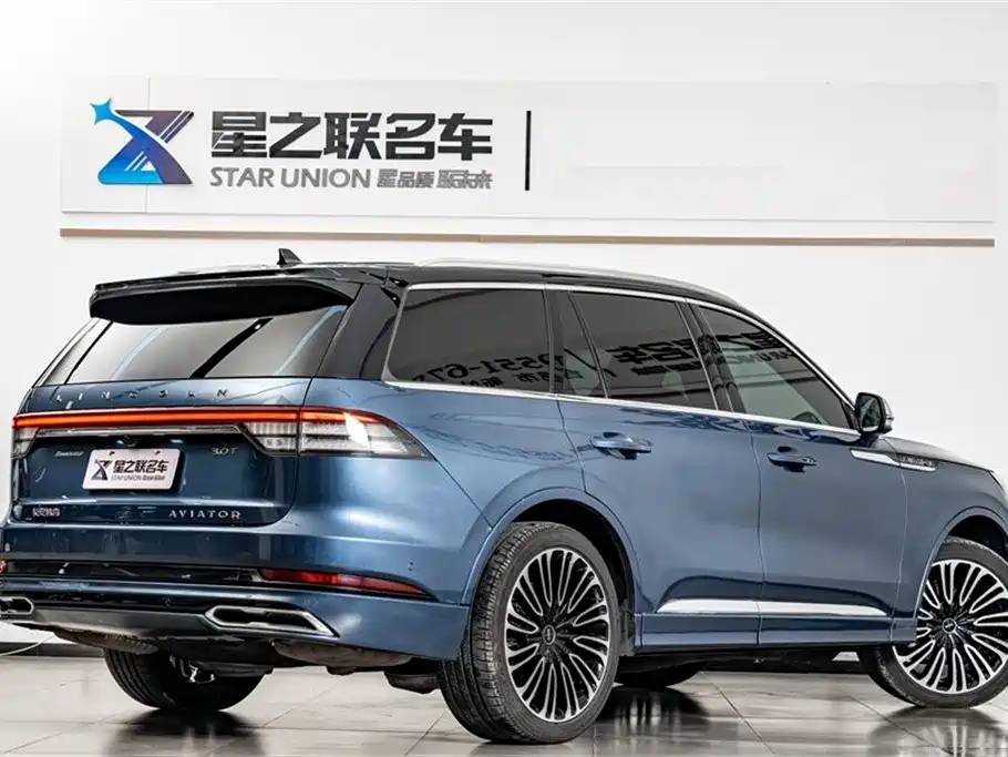 Aviator 2022 3.0T V6 four-wheel drive Presidential Edition купить на сайте DeffCars