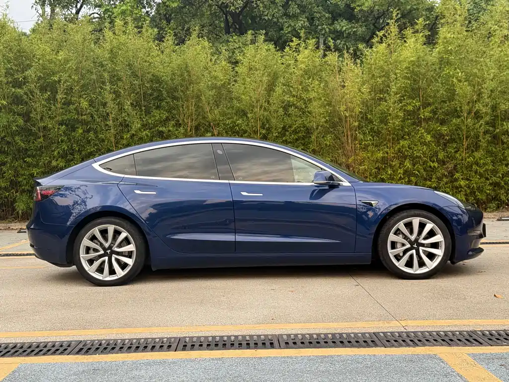 Model 3 2020 facelift long-range rear-wheel drive version купить на сайте DeffCars