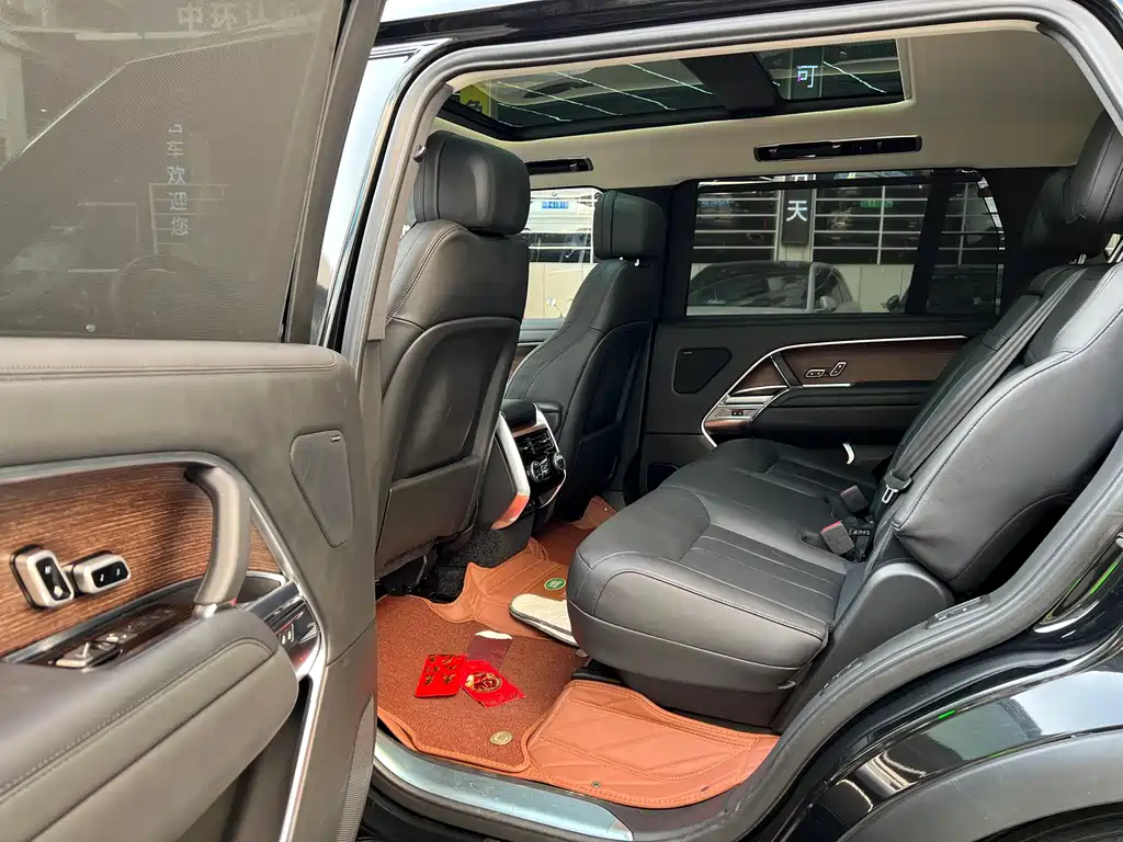 Range Rover 2023 3.0 L6 400PS Seven-seater Extended Edition купить на сайте DeffCars