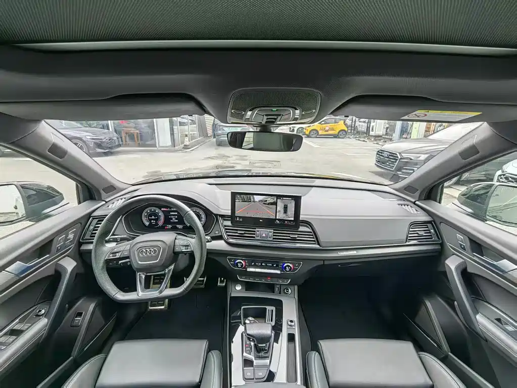 Audi Q5L 2024 45 TFSI luxury and dynamic model купить на сайте DeffCars