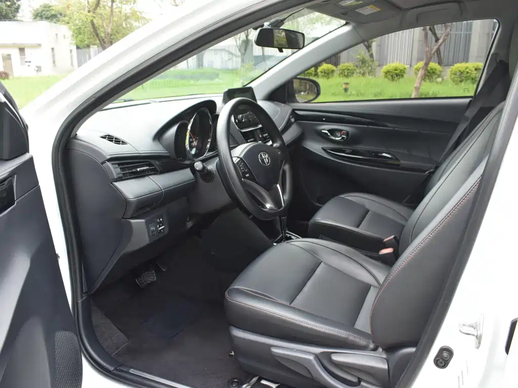 YARiS L Zhixuan 2022 Zhixuan X 1.5L CVT luxury PLUS version купить на сайте DeffCars