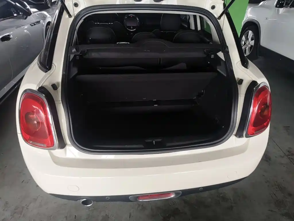 Mini 2016 1.5T COOPER five-door version купить на сайте DeffCars