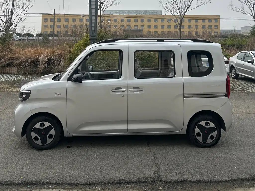Wuling Zhiguang New Energy 2025 Model 201km Comfort Model купить на сайте DeffCars