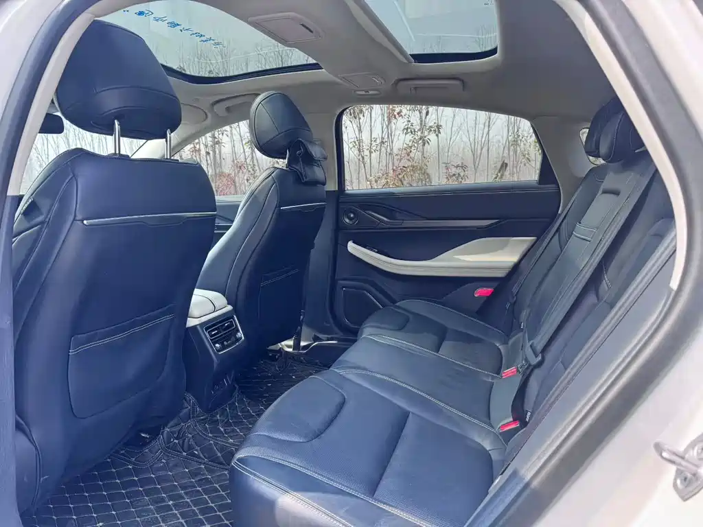 Lincoln Z 2022 iCool Zunya Edition купить на сайте DeffCars