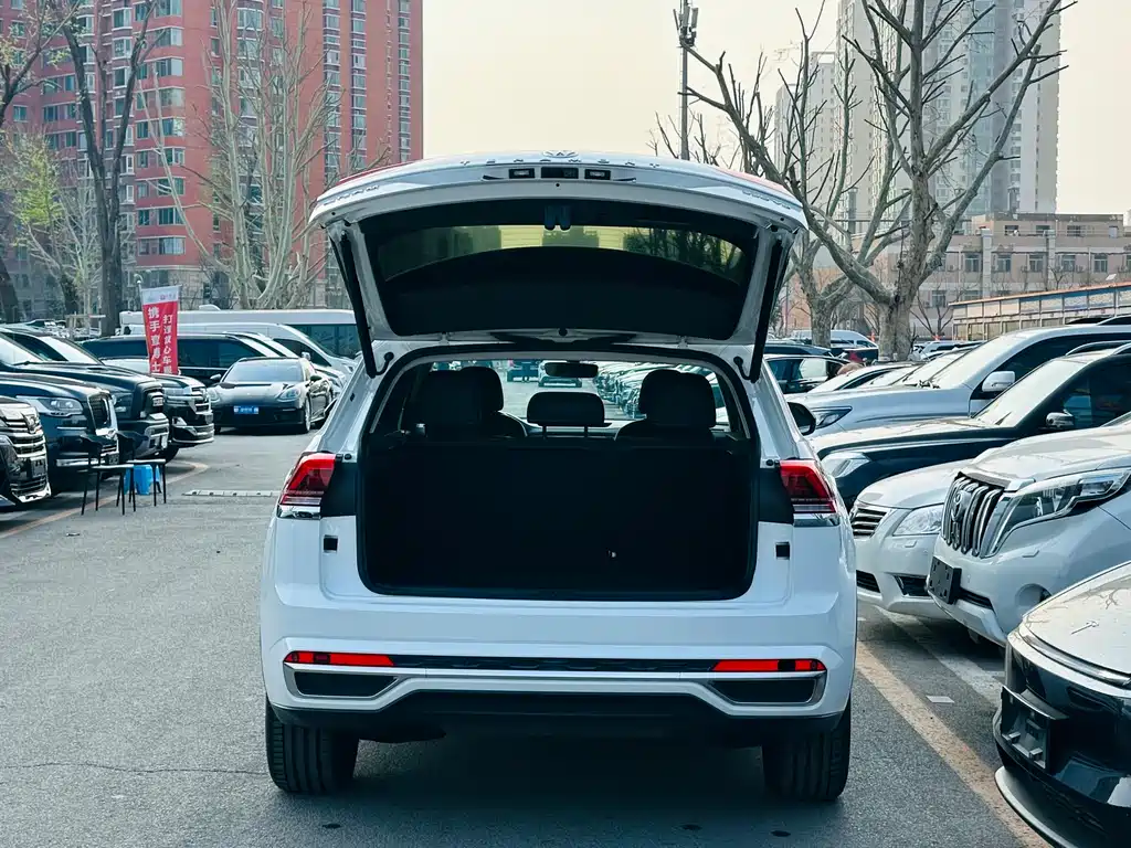 Touron 2020 Touron X 530 V6 four-wheel drive luxury version купить на сайте DeffCars