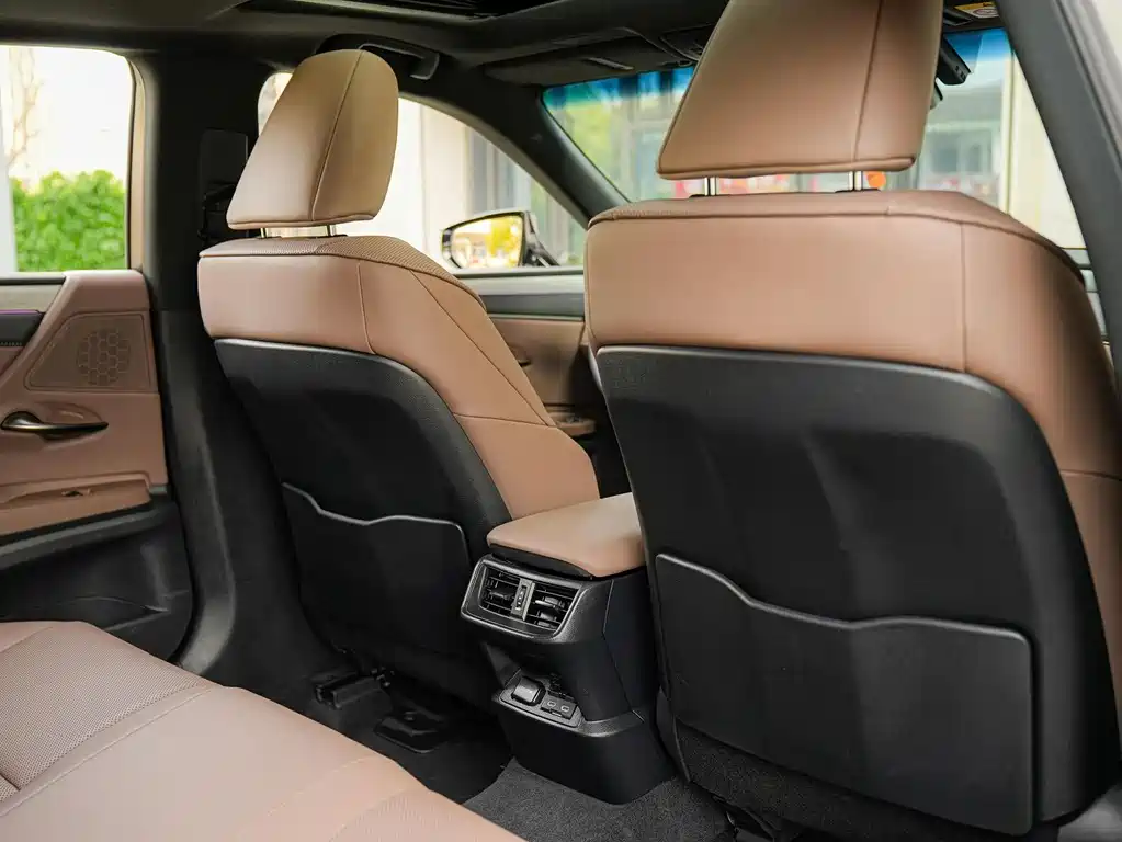 Lexus ES 2025 300h Premium Edition купить на сайте DeffCars