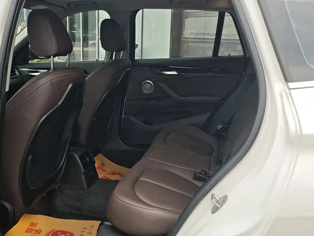 BMW X1 2022 sDrive25Li Leading Model купить на сайте DeffCars