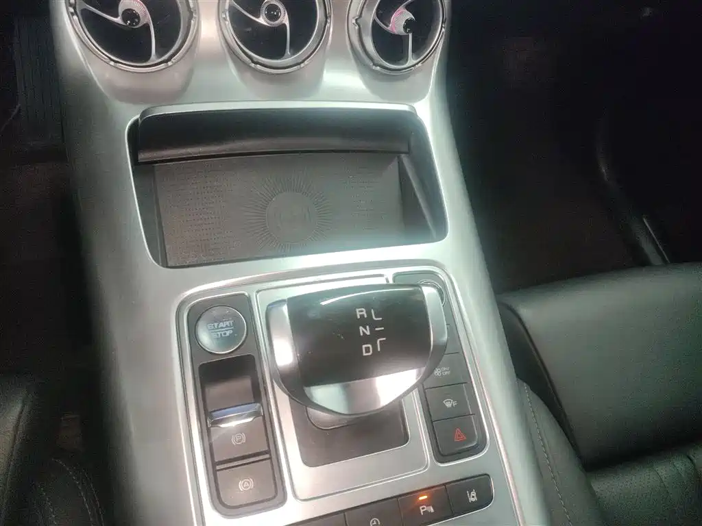 Denza X 2020 PHEV flagship version купить на сайте DeffCars