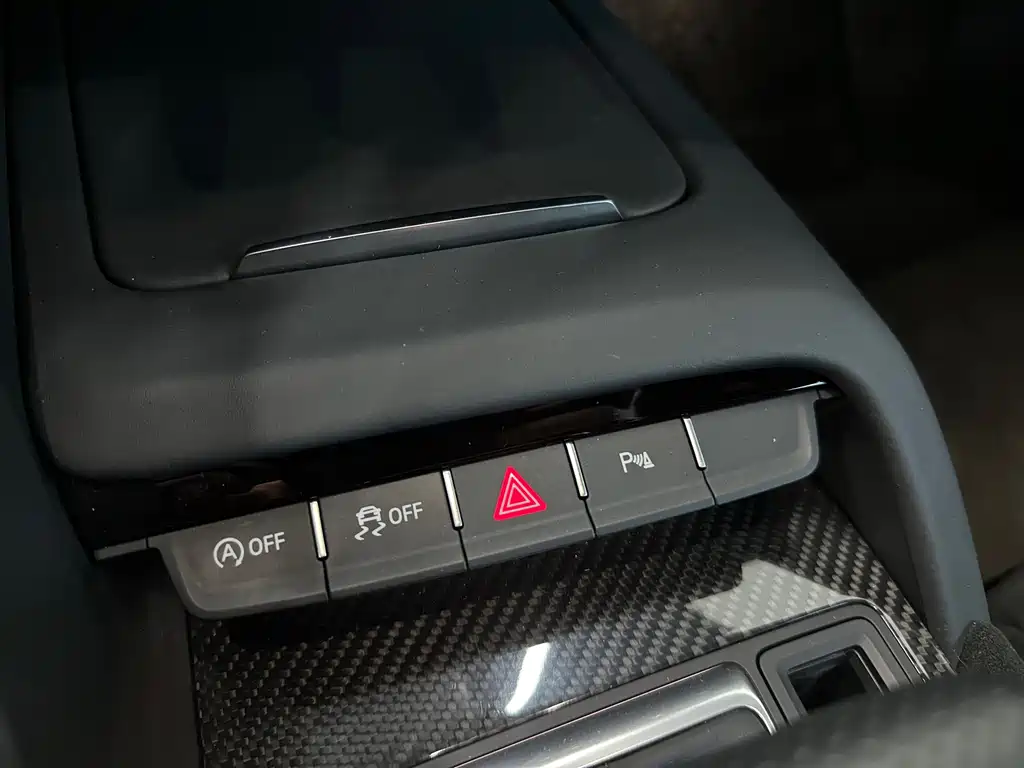 Audi R8 2022 V10 Coupe performance купить на сайте DeffCars