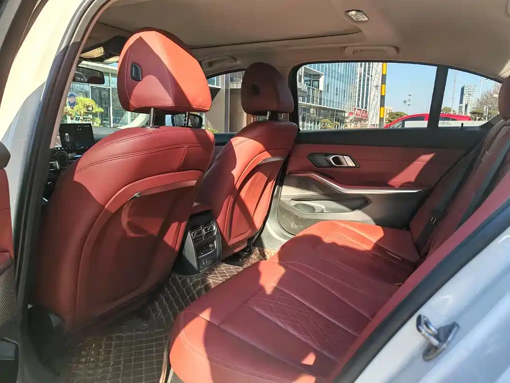 BMW 3 Series 2023 320Li M Sports Package купить на сайте DeffCars