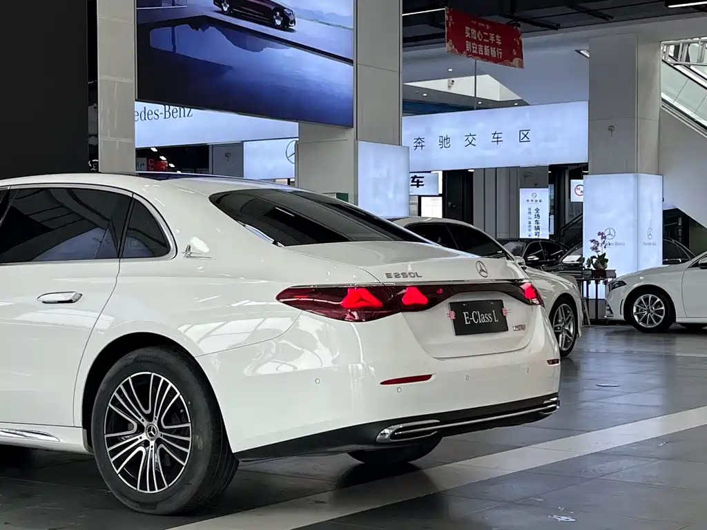 Mercedes-Benz E-Class 2024 E 260 L купить на сайте DeffCars