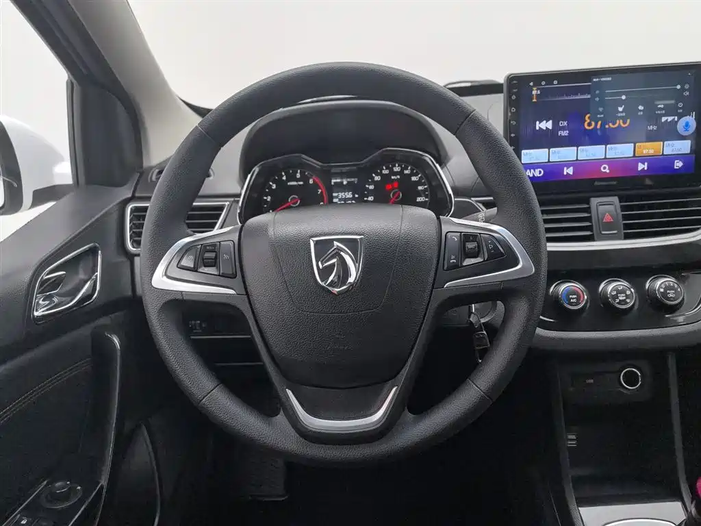 Baojun 310 2016 1.2L manual luxury model купить на сайте DeffCars