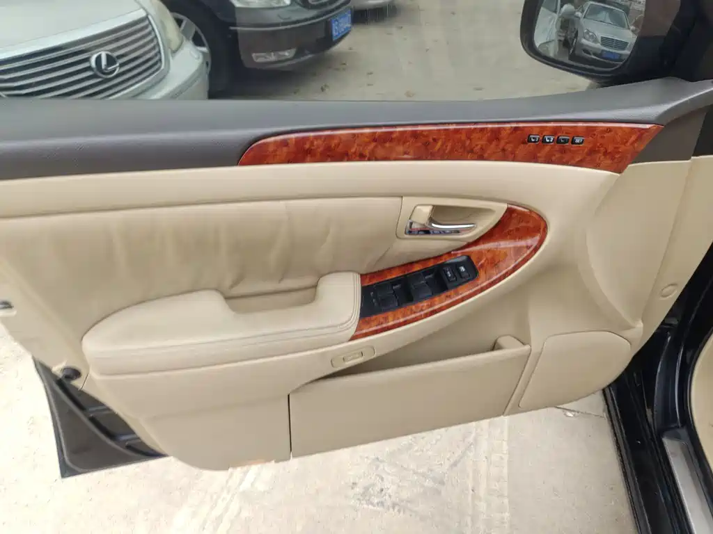 Crown 2007 3.0L Royal Saloon Navigation купить на сайте DeffCars