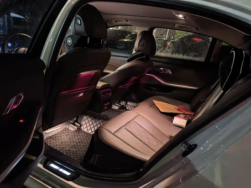 BMW 3 Series 2025 330Li M Sports Night Package купить на сайте DeffCars