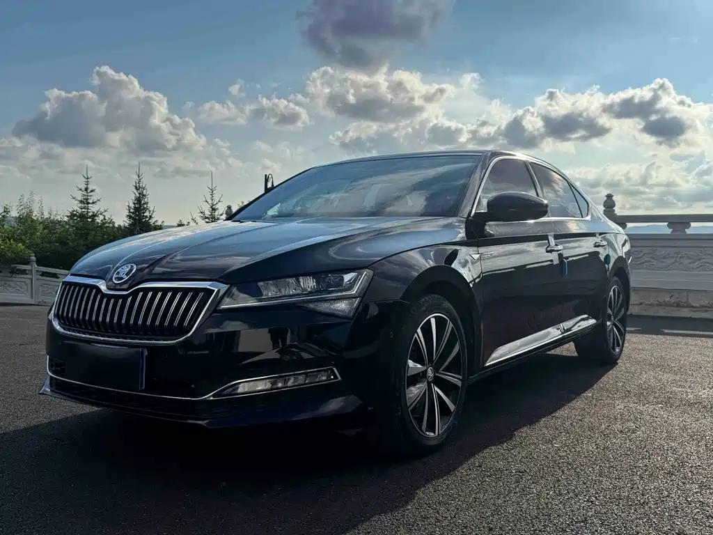 Superb 2023 facelift TSI280 DSG exclusive version купить на сайте DeffCars