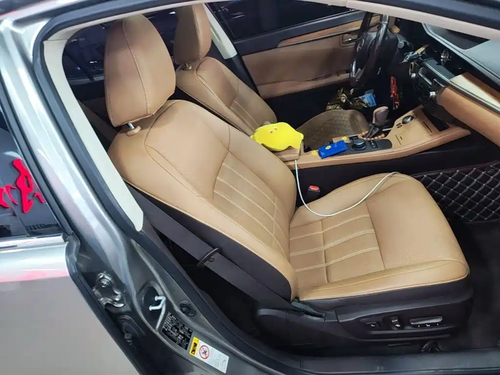 Lexus ES 2015 200 Elite Edition купить на сайте DeffCars
