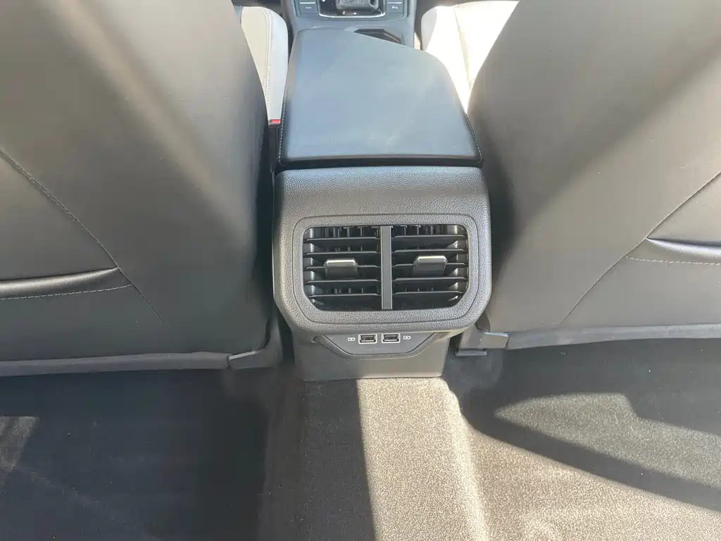 Bora 2023 280TSI DSG Premium Edition купить на сайте DeffCars